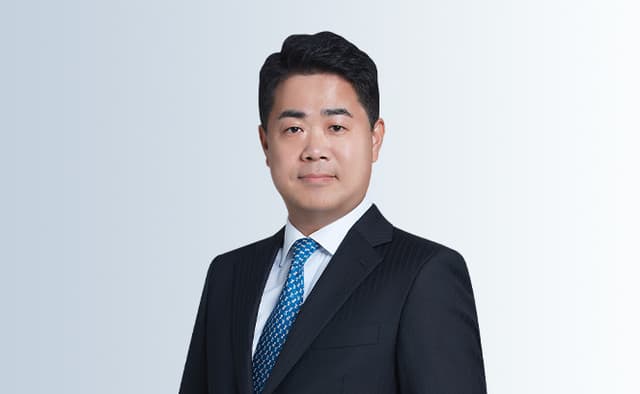 [단독] "줄 서서 먹었는데…" 사라다빵 '카피캣 전쟁' 터졌다